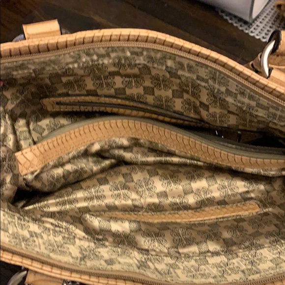 Tan faux snakeskin satchel - Picture 2 of 2